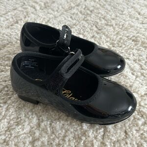 Toddler tap shoes